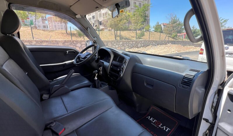 
								KİA BONGO K2500 DLX full									